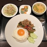 タイ料理 ガパオ - ガパオライス