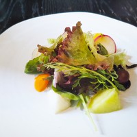 ラ・ボンヌターブル - AMUSE BOUCHE　畑のサラダ