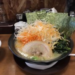 横浜家系ラーメン 旭家  - 