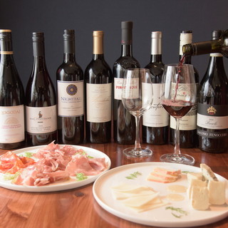 こだわりのワイン【常時３０種類以上】