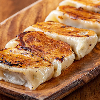 アツアツ、モチモチ、ジューシー！箸が止まらない『手作り餃子』