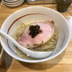 川の先の上 - つるつるの中太麺はコシがあってとても美味しいです！