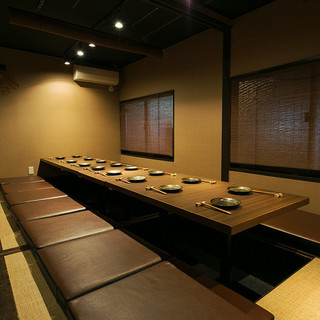 8名様～20名様までご案内しております。
                                          ※アクリル板(対面)ご用意が可能です。