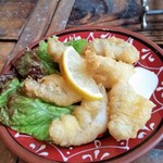 PULPO - お通しの白身魚のフリット。