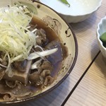 Gyouzasakaba Marugyou - 肉豆腐：￥２８０、枝豆：￥２８０