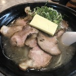 博多川端どさんこ - 塩バターチャーシュー麺