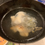 割烹 一楓 - お椀：のどくろ、地鶏、ジュンサイ のどくろに地鶏？って思ったのですが、合うんですね。 ジュンサイが嬉しい。