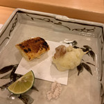 割烹 一楓 - 揚げ物：鱧、トウモロコシ トウモロコシが甘い。鱧の季節ですね。塩でいただきます。