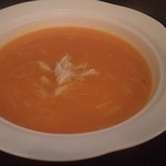 Duddell's - 蟹肉入り人参の出汁スープ