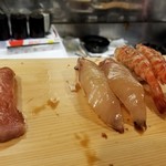 出羽鮨 - にぎり。