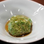 傳 - オクラと焼き茄子のべっこう餡掛け