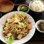 はるき屋 - 野菜炒め定食800円税込