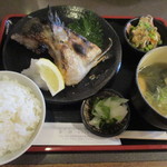 恋絆 - ぶりかま焼き定食！