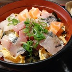 なだ市 - ●ランチセット (海鮮丼＋冷そば) 980円 2019年07月