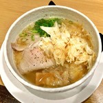 まあち - 白醤油らーめん＋鶏節トッピング