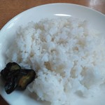 키ㅅ사 사카에 - ごはんとキュウリ漬物