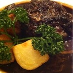 麦酒倶楽部 ポパイ - 骨つきチキンのブラウンエール煮込み