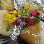 忘れの里 雅叙苑 - おみあげ　オコゲおにぎり　卵焼き