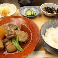 むとう - 日替わり定食（１３００円）のぶり大根