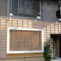 むとう - お店の玄関