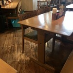 天茶屋 七蔵 - 店内はけっこう広い