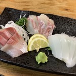 谷町 一味禅 - ・イカ刺（￥380） ・タイ刺（￥380) ・はまち刺（￥380）