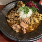 大衆中遊華食堂 八戒 - 3種あいがけ（￥1500）