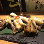 Sakebaru Guigui - 穴子の白焼き。
                        美味し。