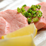やきにく 牛三 おおつか - 特上タン