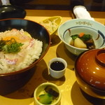 鮮魚旬菜 吉 - 鯛めしセット
