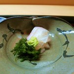 松川 - 鯛の刺身のアップ