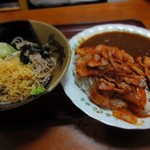 江戸家 - 激辛カレー焼肉のせ 小そば付き