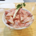 自家製麺 くろ松 - 【限定】にく肉ご飯