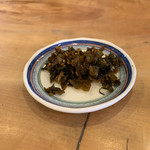 濃とんこつラーメン ichibou - セルフ無料の辛子高菜