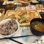 旬菜食健 ひな野 ヨシヅヤ名西店 - 