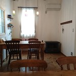 花水木カフェ - 店内１階