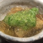 菊鮨 - 真蛸と茄子に酢味の効いたジュレとオクラのたたきをかけた夏らしい爽やかな逸品。見た目も綺麗。