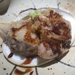 菊鮨 - 蛤（千葉）。蛤の天ぷらだが、かなりの大きさでジューシーで食べ応えあり。