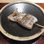 菊鮨 - 太刀魚（天草）。分厚い身の太刀魚の串焼き。