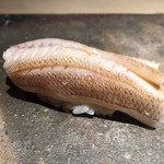 菊鮨 - カスゴ鯛〜かなり酢が効かせた一品。