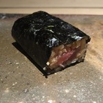 菊鮨 - 鉄火巻き〜本鮪の綺麗な赤身を使った贅沢な一品。