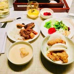 The Qantas Singapore Lounge - 