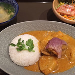 タイ政府公認 タイ料理 アロイチンチン - 