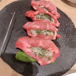 焼肉とんび - 