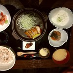 Torishoumaru - 贅沢麦とろ膳