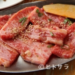 Horumon Yakiniku Sakaba Ipponya - 肉質が柔らかく、味の濃い黒毛和牛カルビ