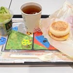 マクドナルド - エッグマックマフィンとサイドサラダのセット