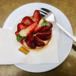 La Renaissance Café Pâtisserie - 真上から撮影。