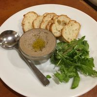 カリーナ　カリーナ - 鶏レバーペーストバケット添え