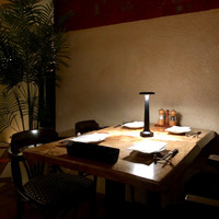 カルネジーオ イースト - 